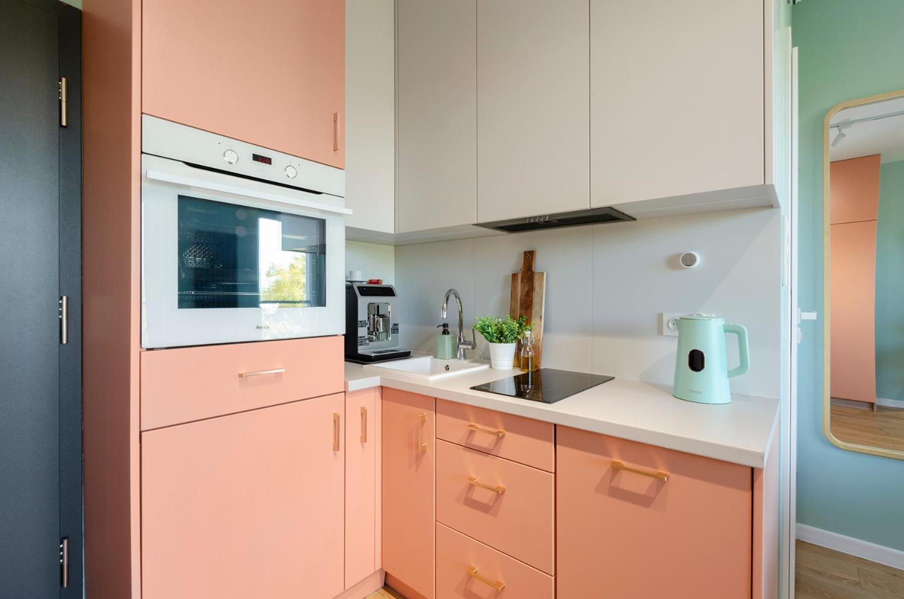 Queen Size Bed - Apartament Obok Manufaktury W Centrum Lodzi - Parking Gratis!!! Экстерьер фото